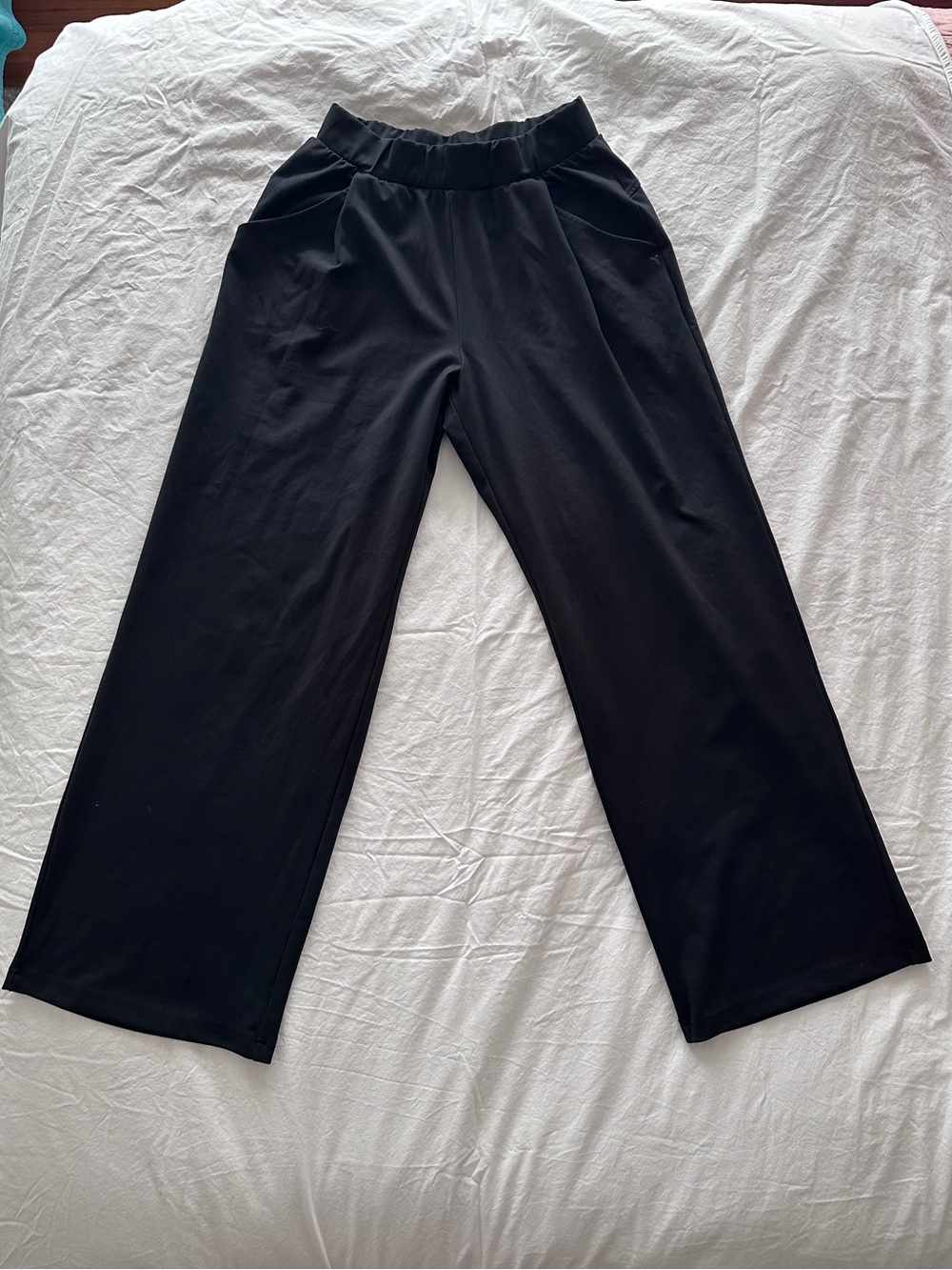 Women's Black Wide-Leg Pull-On Pants